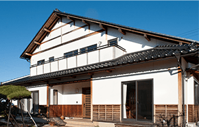 自然素材無垢材の家
